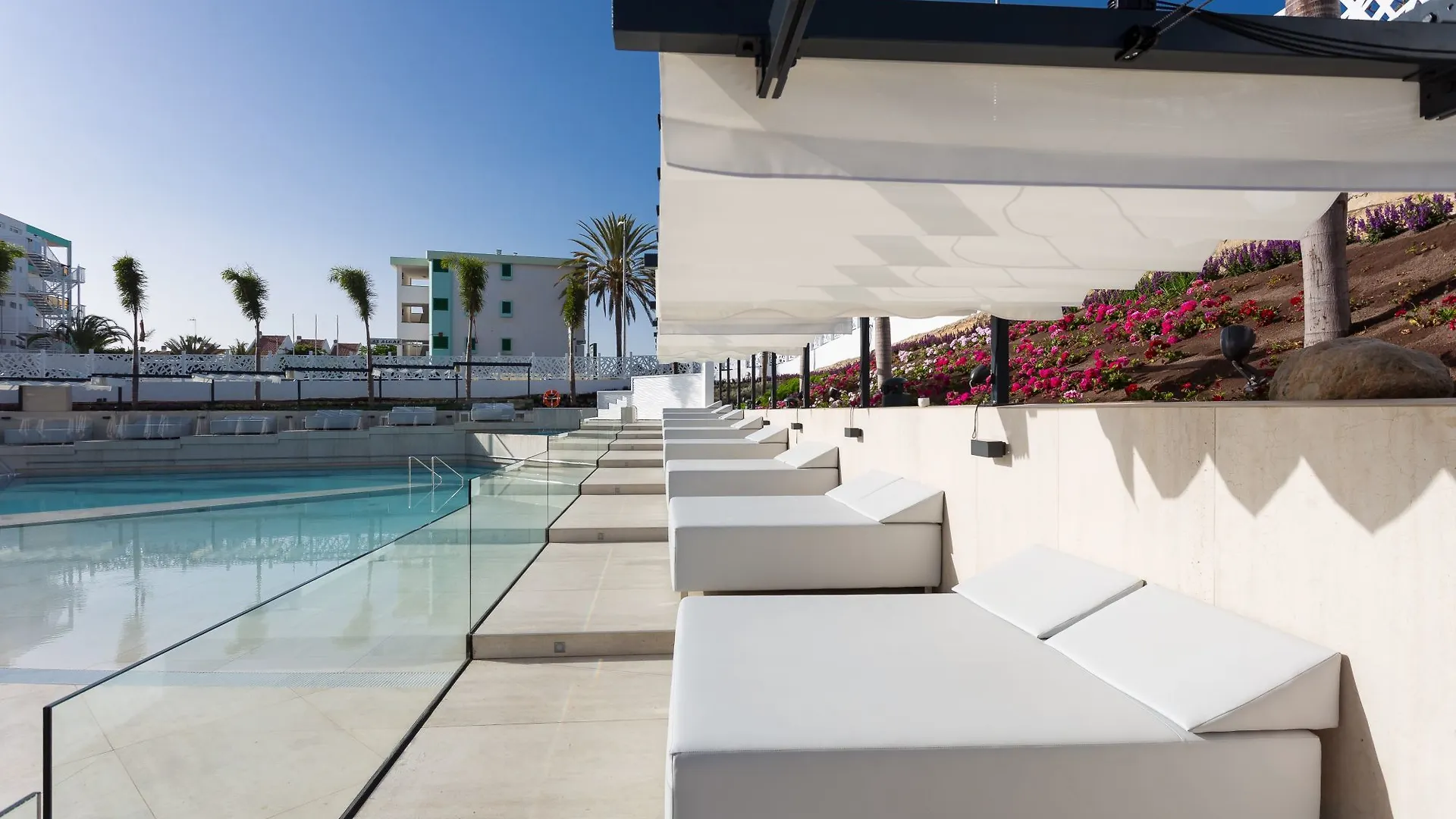 Hotel Caserio Playa del Ingles   Playa del Ingles (Gran Canaria)